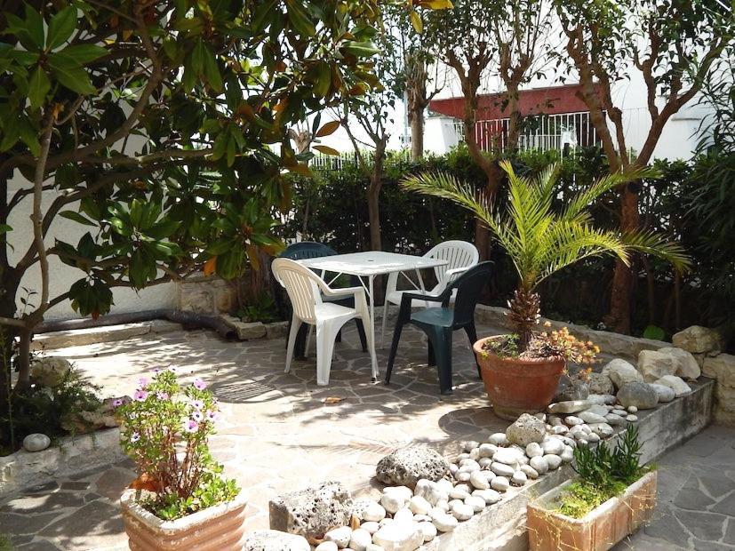 N66 - Numana, Trilocale In Centro Con Giardino *
